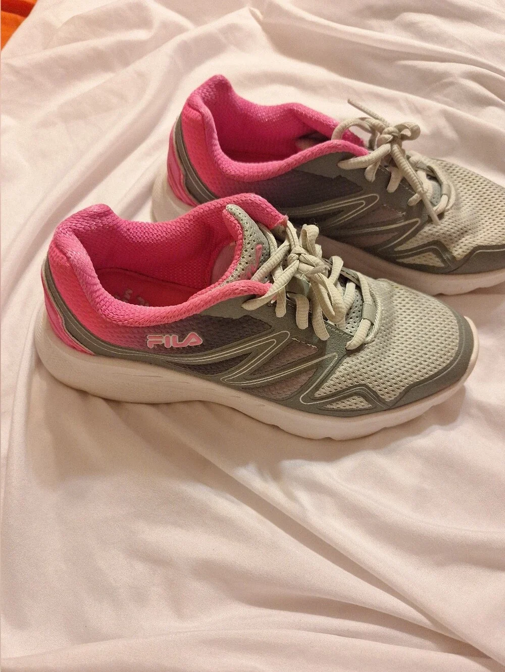 FILA Women's Gray Sneakers with Pink Lining